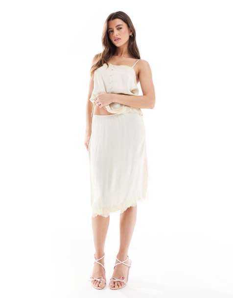 Pull&Bear - Rok met kanten rand in vanille, deel van co-ord set - view 1