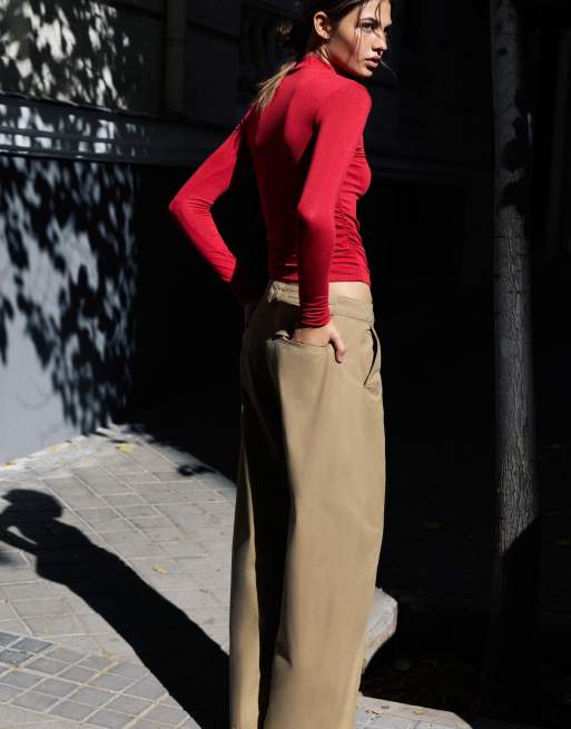 Pull&Bear rotes Oberteil mit gerafften Seiten, 3 von 7