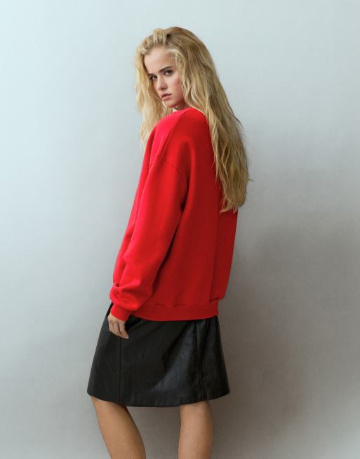 Pull&Bear Round neck button-up sweatshirt in red, 2 of 7