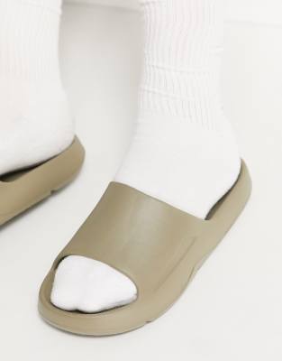 Pull & Bear Rubber Slides In Gray