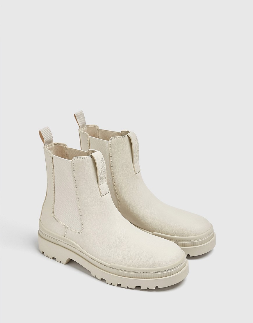 Pull & Bear rubberised chelsea boot in cream-Neutral