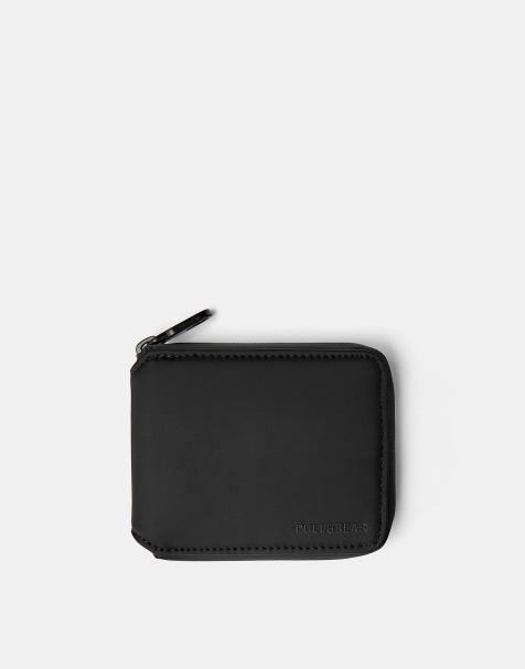 Pull&Bear Rubberised wallet in black - view 1