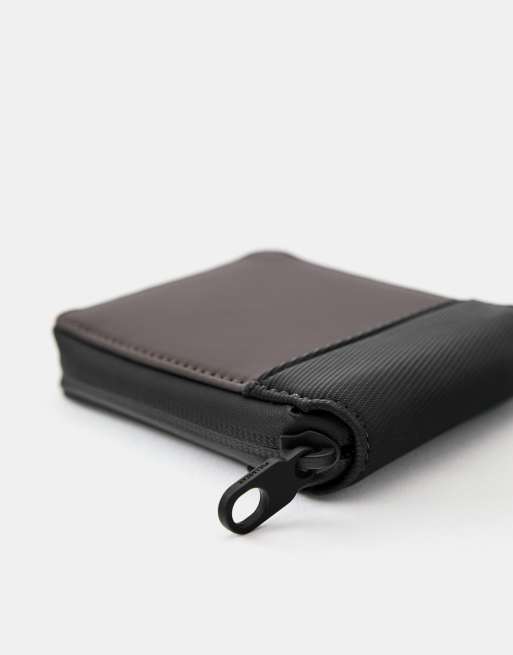 Pull&Bear Rubberised wallet in brown, 4 of 4