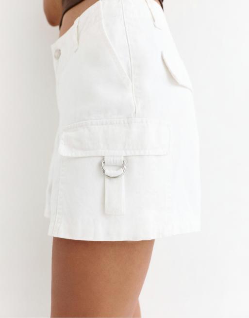 Pull&Bear - Ruimvallende cargo-bermudashort in wit, 3 van 4