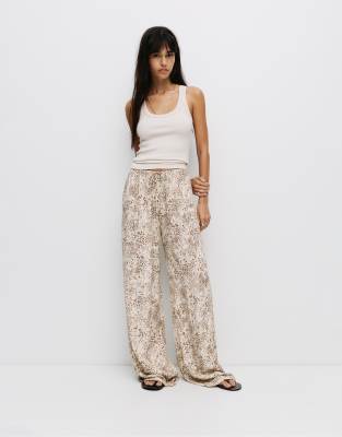 Pull & Bear - Rustikale Hose mit Leopardenmuster-Bunt