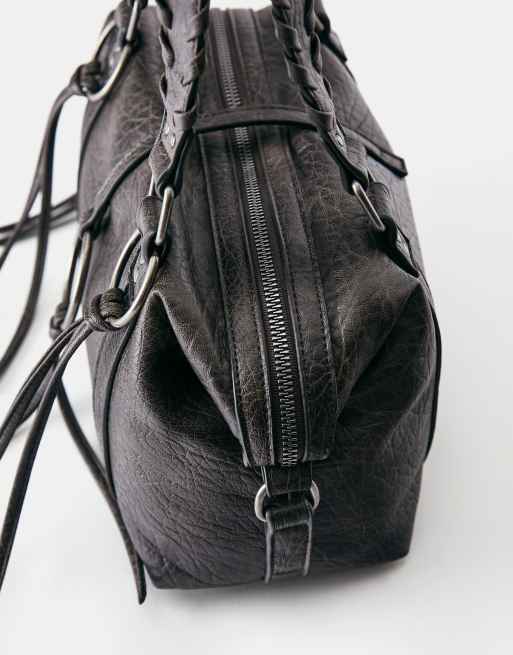 Pull&Bear sac porté épaule avec détail anneau marron, 3 de 4