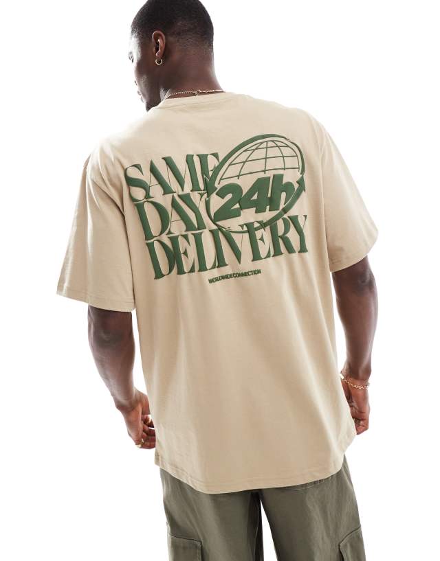 Pull&Bear - same day delivery back printed t-shirt in beige