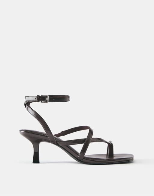 Pull&Bear sandalen met hak en banddetail in bruin, 2 van 5