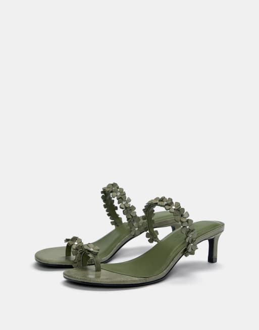 Pull&Bear - Sandalen met hak en bloemetjes in groen