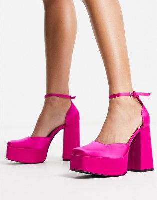 Pull&Bear square front platform heeled sandals in pink - ASOS Price Checker