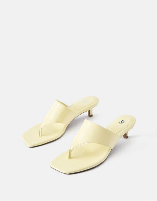 Pull&Bear - Sandales à talon et brides - Jaune, 2 de 4