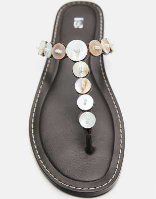 Pull & Bear - Sandales plates à boutons - Marron 37