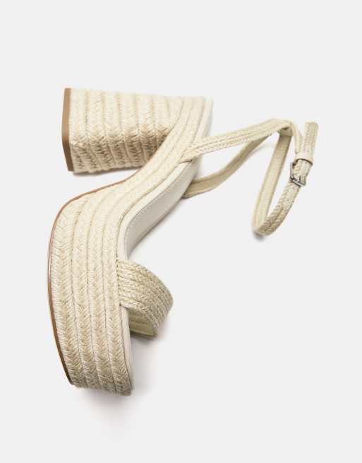 Pull&Bear – Sandaletten in Cremeweiß mit Plateausohle und hohem Absatz, 4 von 4