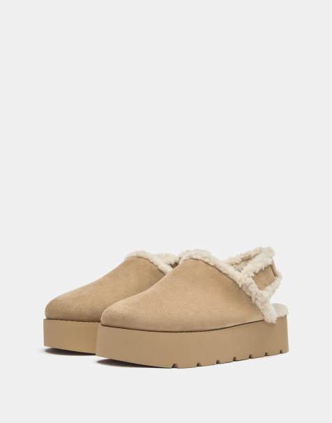 Pull&Bear - Sandfarvede flatform-clogs med strop i imiteret lammeskind - view 1