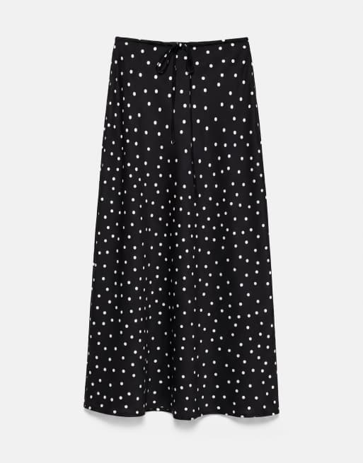 Pull&Bear Satin drawstring midi skirt in print 1, 5 of 7