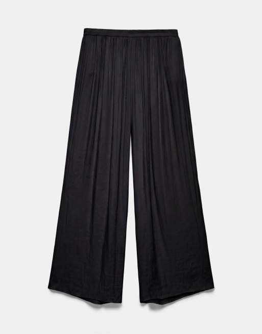 Pull&Bear Satin-Hose mit weitem Bein in Schwarz, 5 von 6