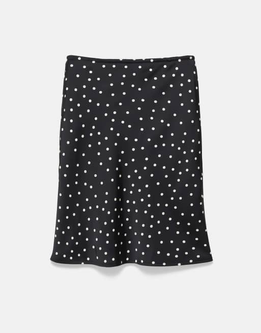 Pull&Bear Satin polka dot midi skirt in print, 6 of 6