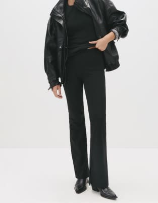 Pull & Bear - Schlaghose in Schwarz mit hohem Bund