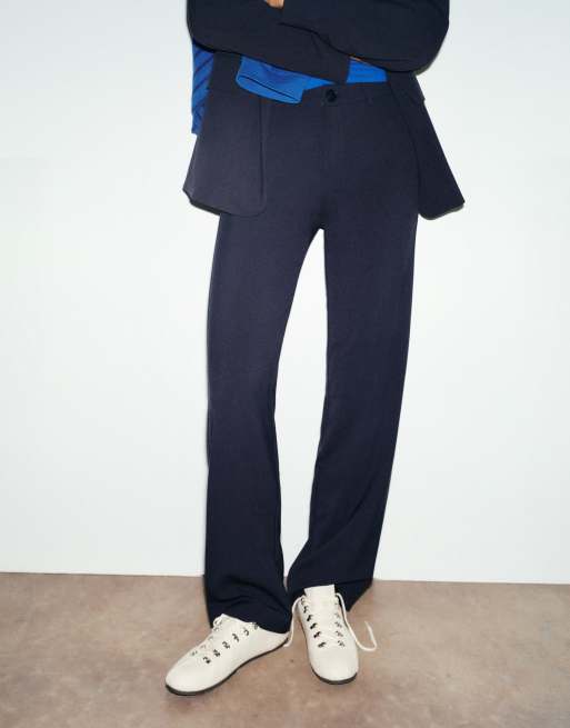 Pull&Bear schmal geschnittene gerade Anzughose in Marineblau, 2 von 7