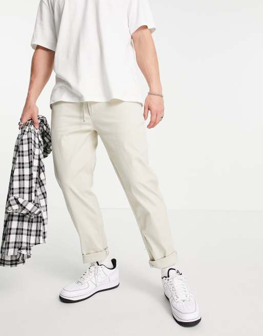 Pull&Bear – Schmale Chinohose in Beige
