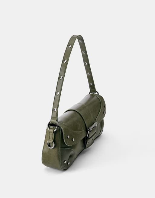 Pull&Bear Schultertasche aus Wildleder mit Schnalle in Khaki, 2 von 4