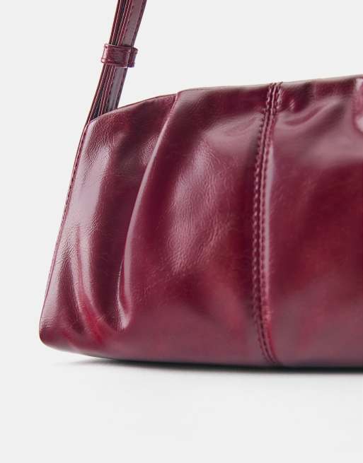 Pull&Bear Schultertasche mit Falten in Rot, 3 von 4