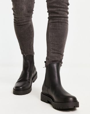 Pull&Bear chunky chelsea boots in black - ASOS Price Checker