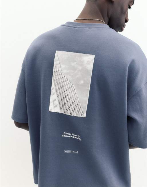 Pull&Bear schweres T-Shirt mit kurzen Ärmeln und Grafik in Blau, 5 von 7