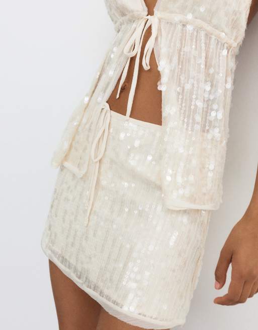 Pull&Bear Sequin mini skirt in ice, 3 of 4