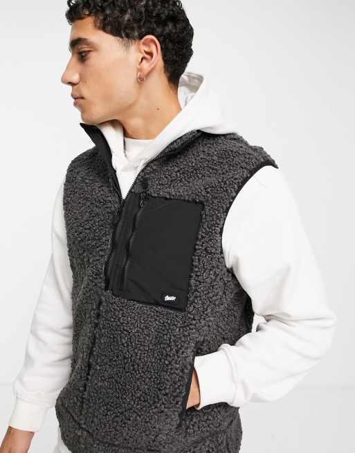 Pull Bear sherpa vest in gray