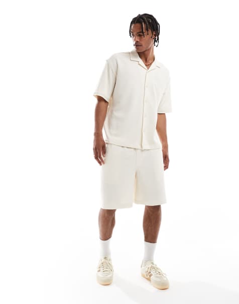 Pull&Bear - Short d'ensemble en tissu-éponge texturé - Écru - view 1