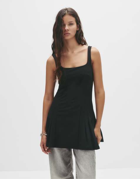 Pull&Bear Short dress with box pleats in black - view 1