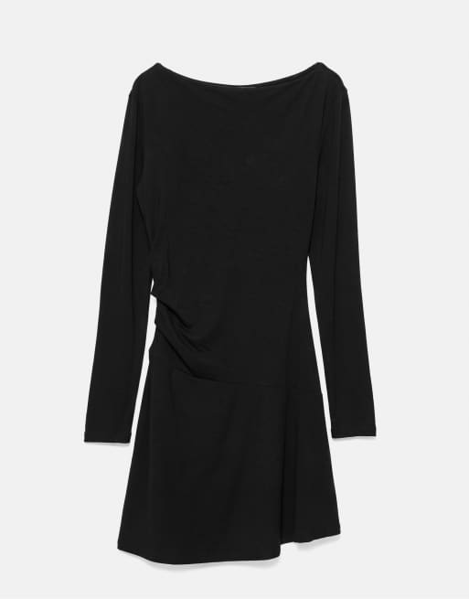 Pull&Bear Short ruched soft-touch dress in black, 5 of 7