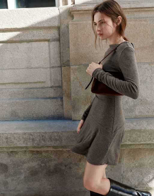 Pull&Bear Short ruched soft-touch dress in grey, 3 of 7