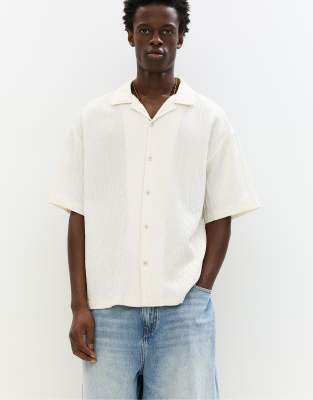 Pull&Bear short sleeve crepe shirt in off white - view 1