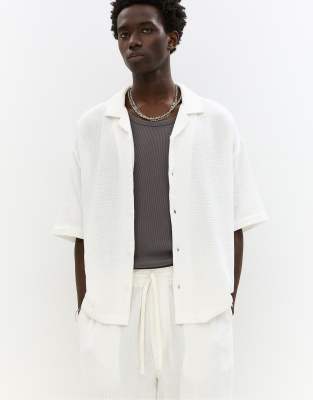 Pull & Bear Short Sleeve Rustic Shirt In White