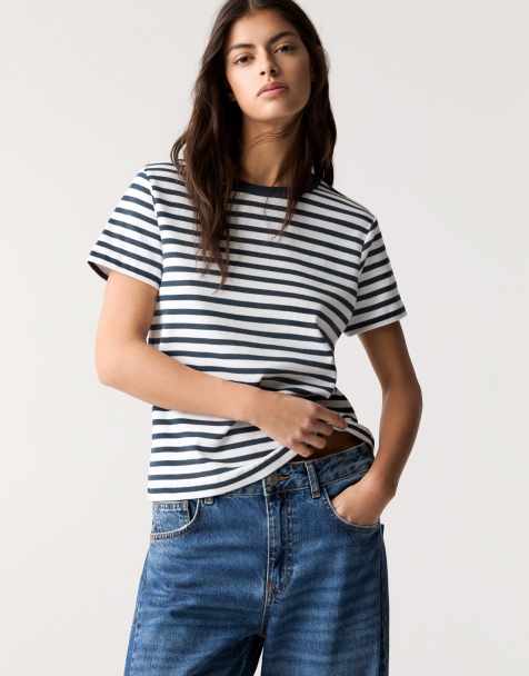 Pull&Bear short sleeve t-shirt in navy - view 1
