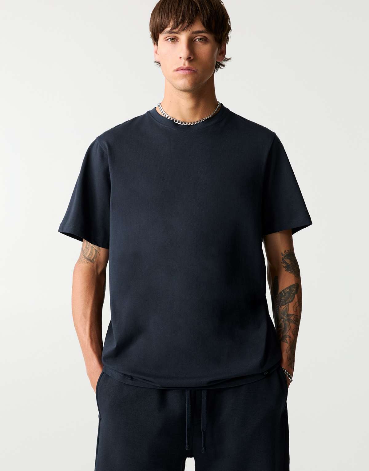 Pull&Bear shorts and regular t-shirt set in navy