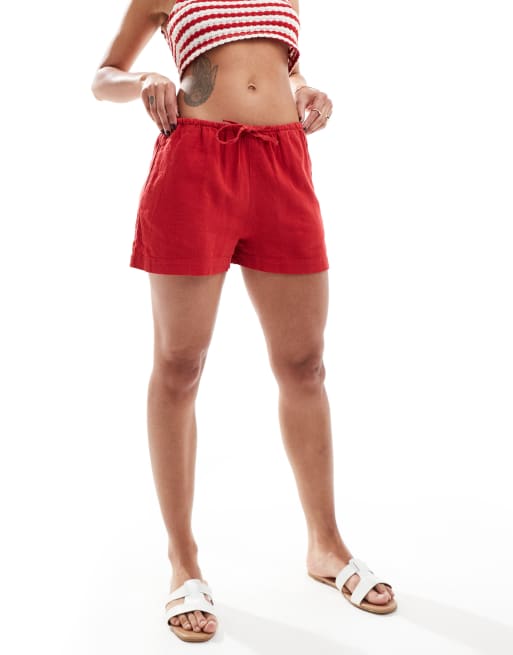 Pull&Bear – Shorts in roter Leinenoptik mit Tunnelzug in der Taille