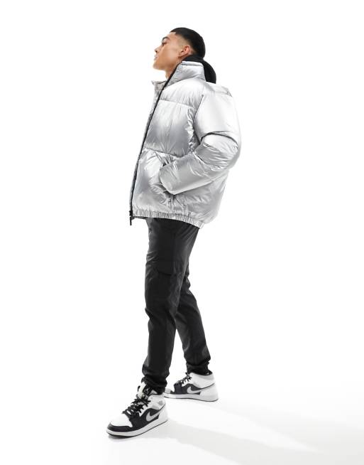 Pull&Bear – Silvermetallisk pufferjacka i oversize