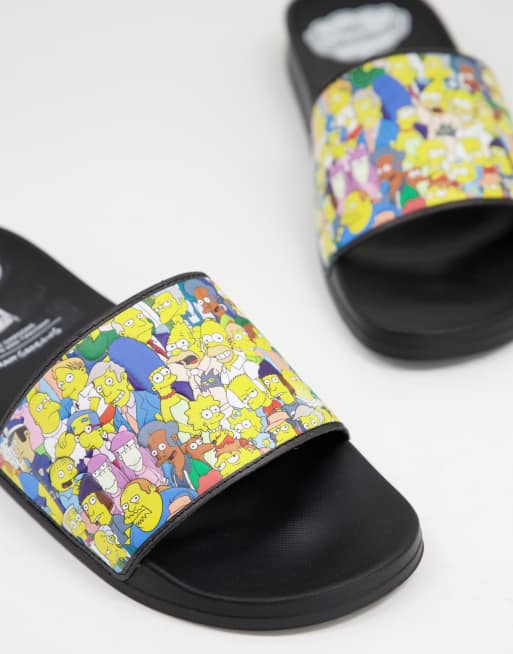 Pull&Bear Simpsons printed slider in black | ASOS