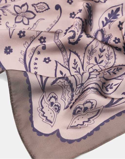 Pull&Bear sjaal van satijn met bloemenprint in bruin, 4 van 5