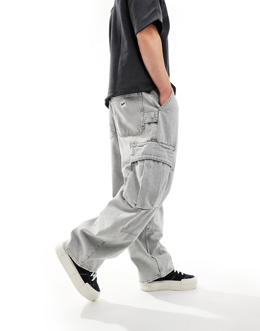 skater cargo jeans in washed gray