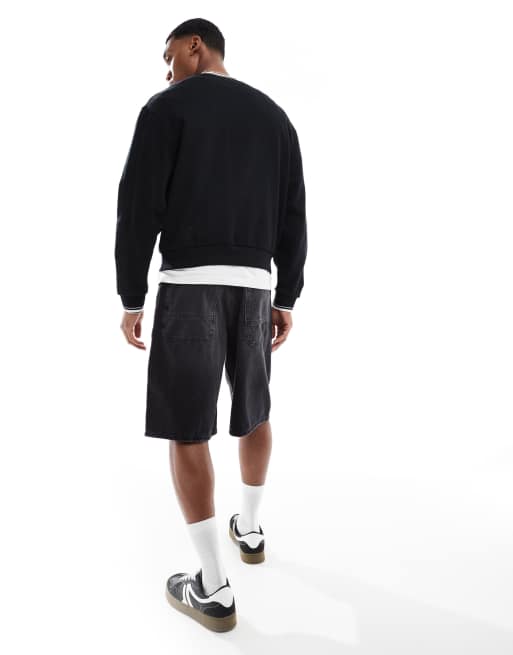 Pull&Bear skater fit denim short in black, 3 of 5
