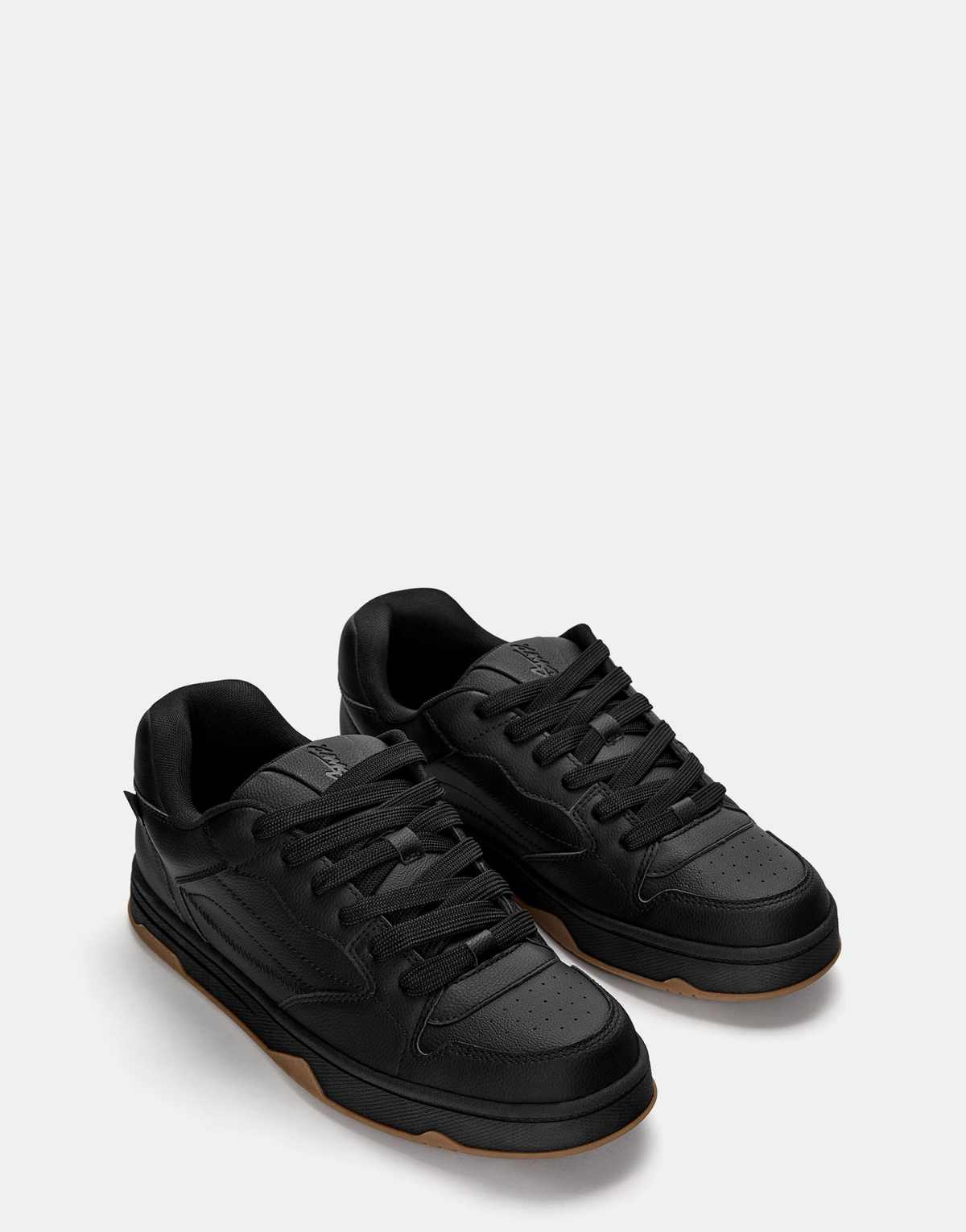 Pull&Bear skater sneakers in black