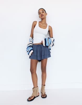 Pull & Bear - Skort in Blau mit Einsätzen