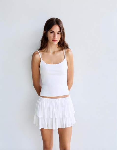 Pull&Bear – Skort in Weiß mit Rüschen - view 1