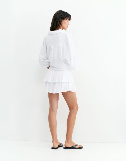 Pull&Bear Skort with ruffles in white, 2 of 4