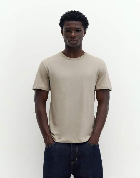 Pull&Bear Slim fit basic t-shirt in sand - view 1