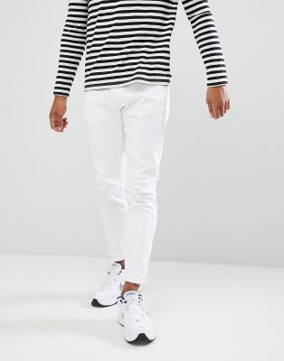 white narrow jeans